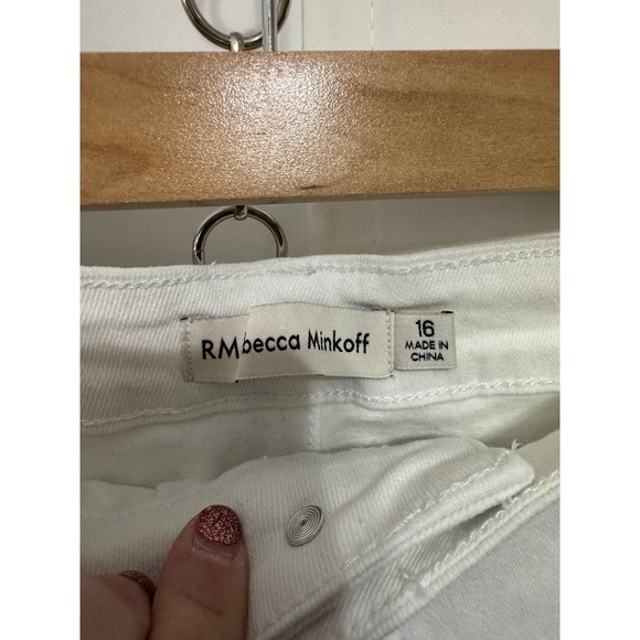 Rebecca Minkoff 90's Short White Denim High Rise Relaxed Fit Size 16 NWT - Picture 4 of 10
